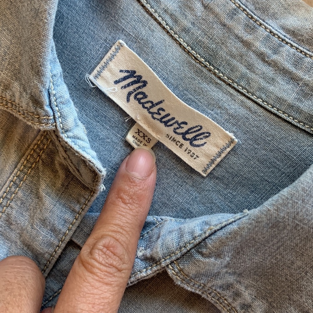 Madewell Chambray ex boyfriend shirt in Buckley wash - Picture 8 of 9